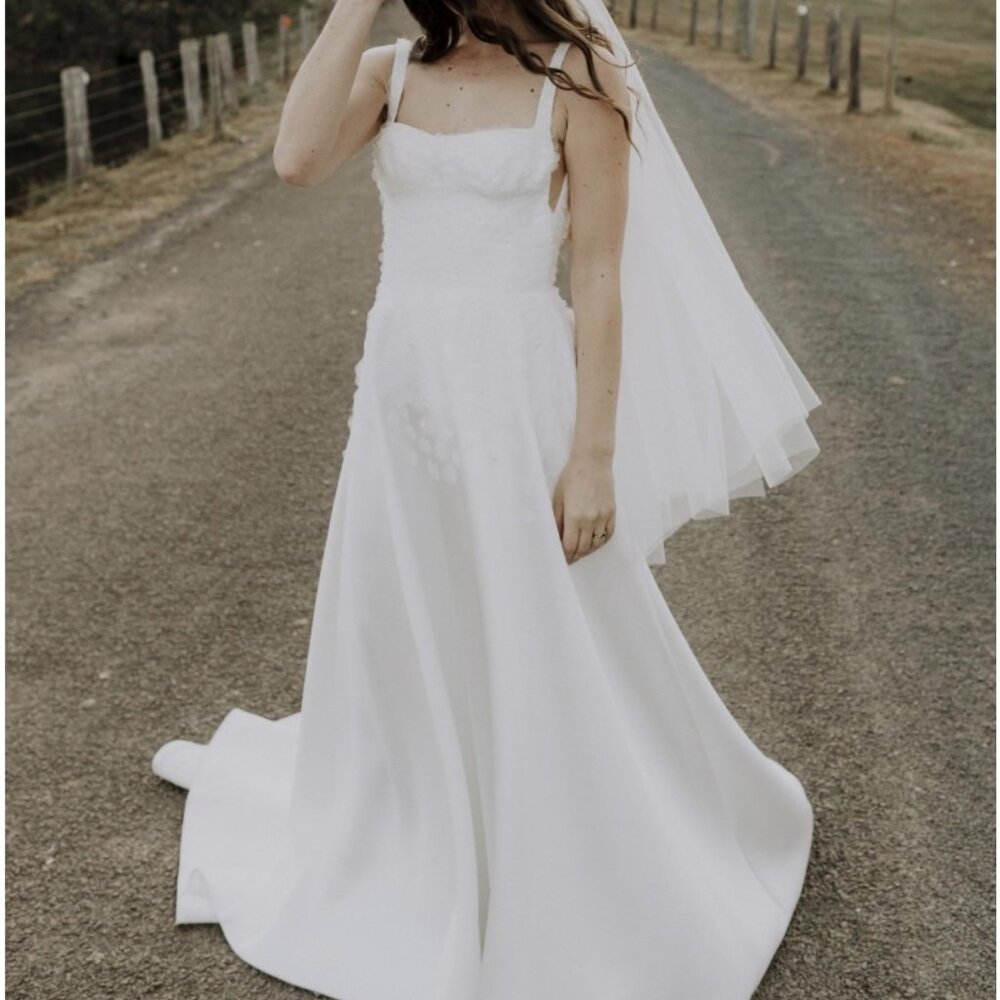 Kyha Halston Wedding Dress